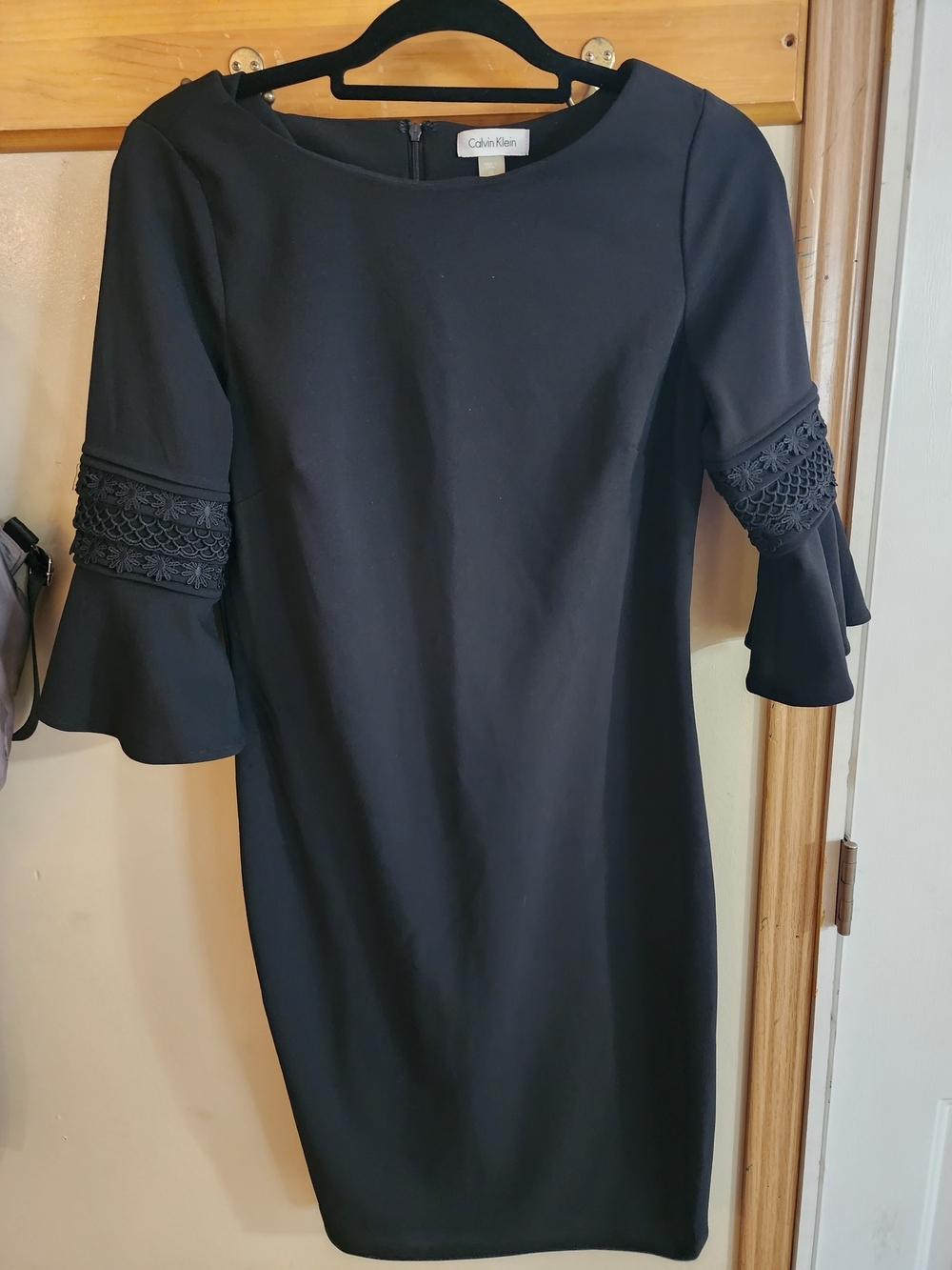 LADIES SZ 10 Calvin Klein Black Midi Dress with Crochet Bell Sleeves